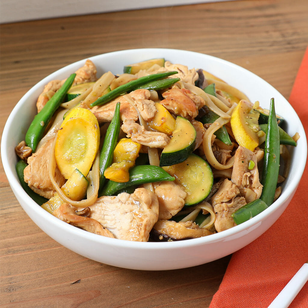 Colorful Chicken and Veggie Stir-Fry