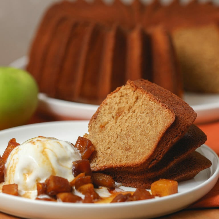 Apple Bundt Cake