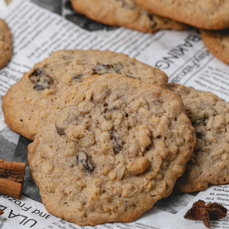 Oatmeal Cookies with Dates