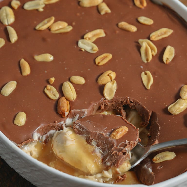 Gluten and Dairy Free No Bake Snickers Cheesecake