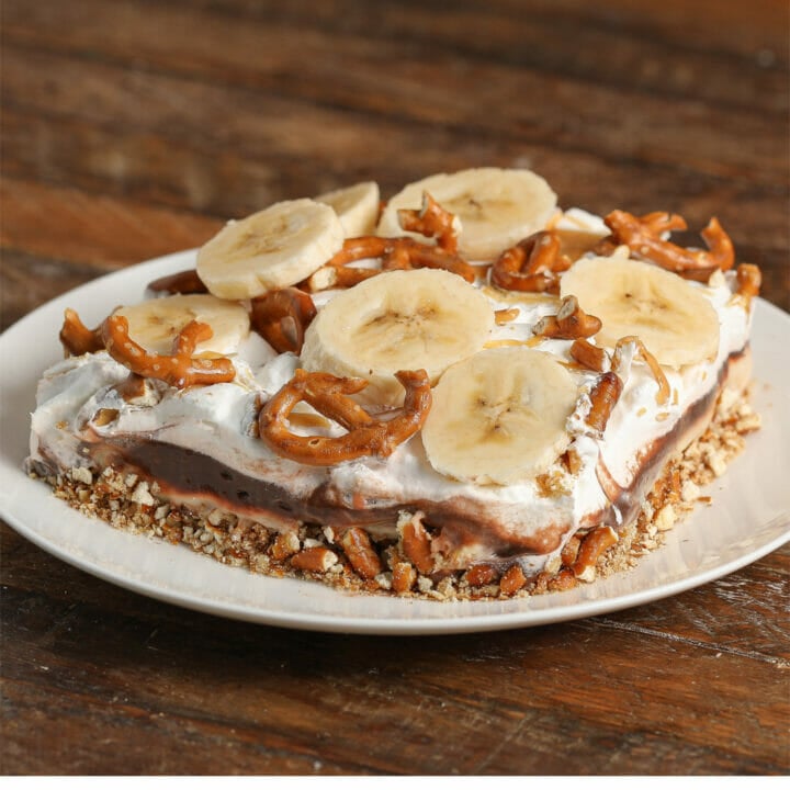 No Bake Banana Peanut Butter Pretzel Pie with Chocolate