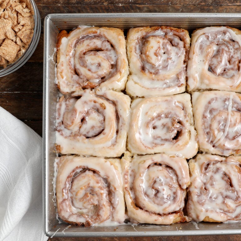 Cinnamon Toast Crunch Cinnamon Rolls
