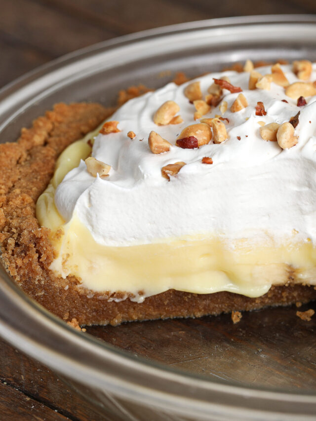 Banana Pie with Peanut Butter Crust