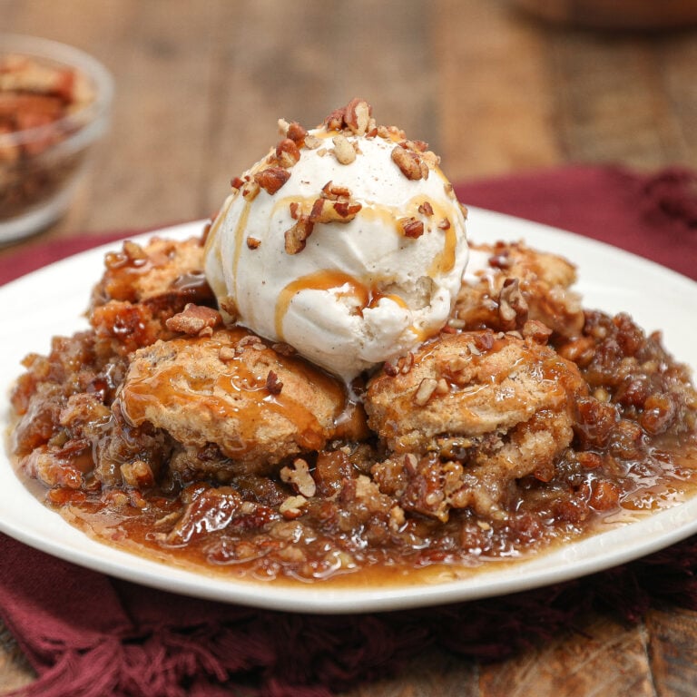 Pecan Pie Cobbler