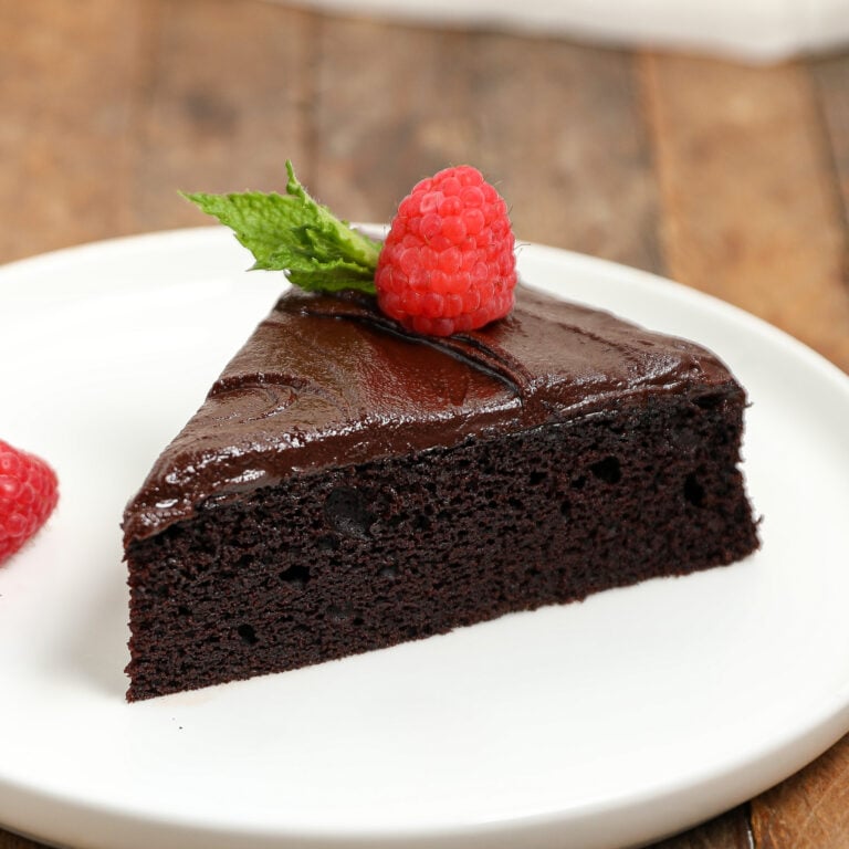 Chocolate Ganache Cake