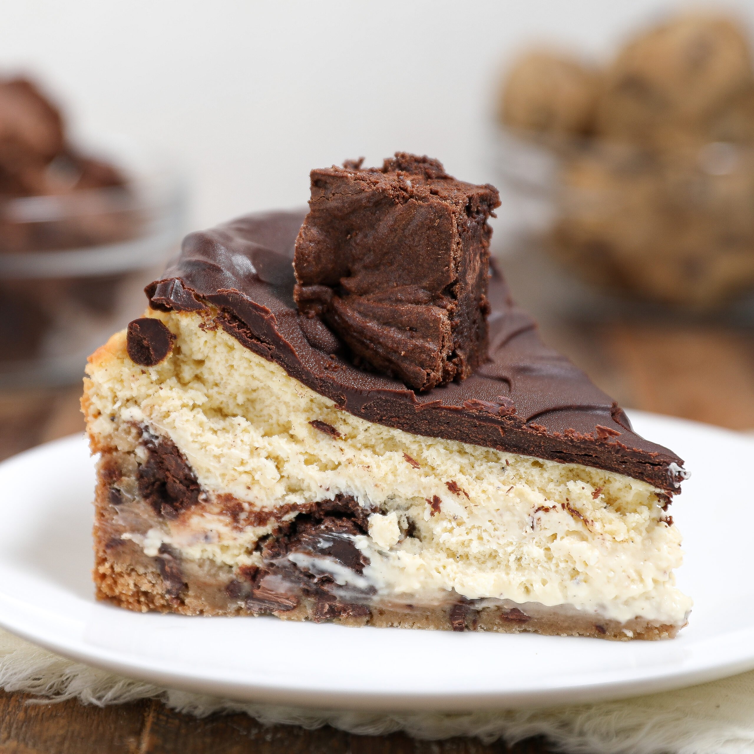 Creamy Brookie Cheesecake