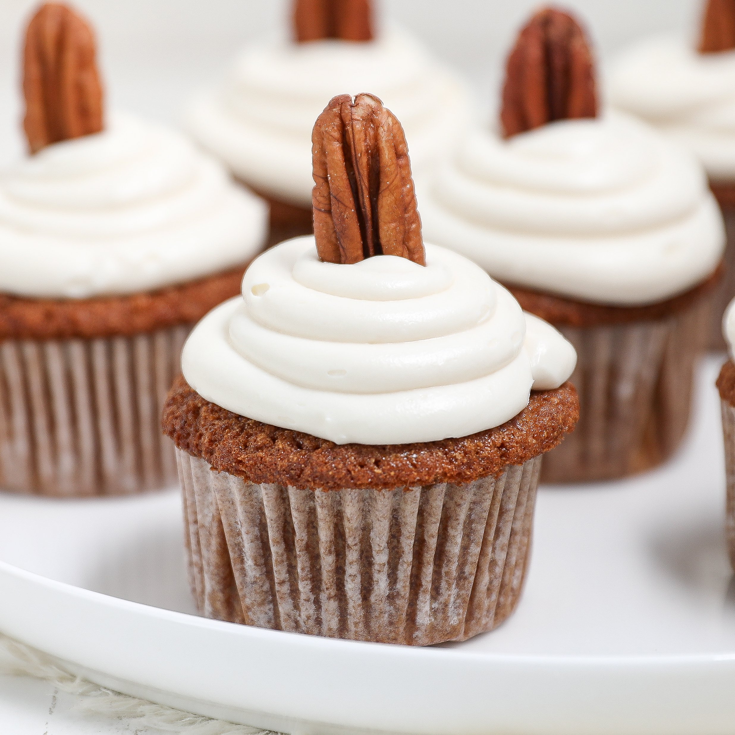Carrot Cake Cupcakes (With Optional Cream Cheese Filling!)