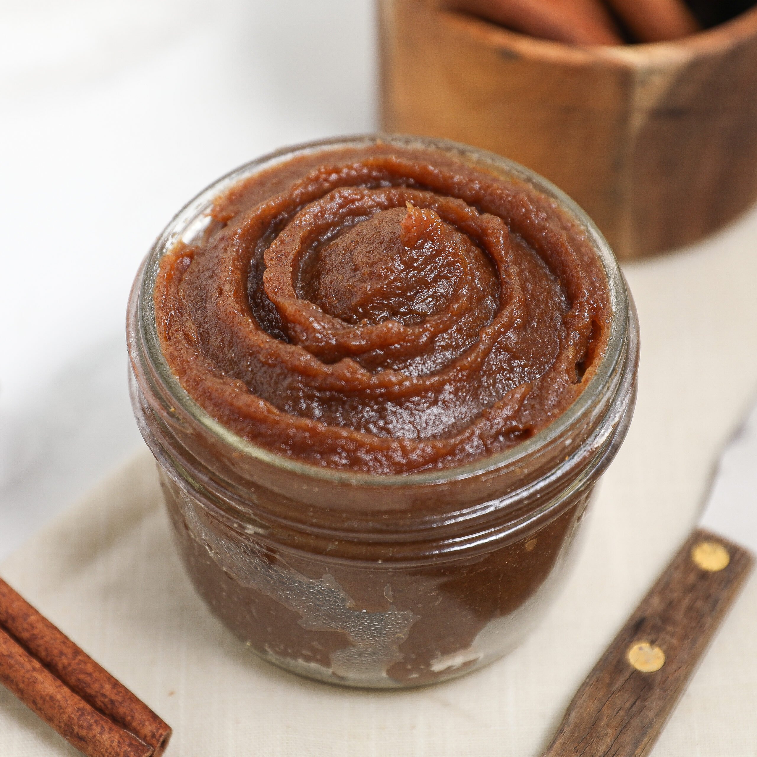 4-Ingredient Date Butter Spread