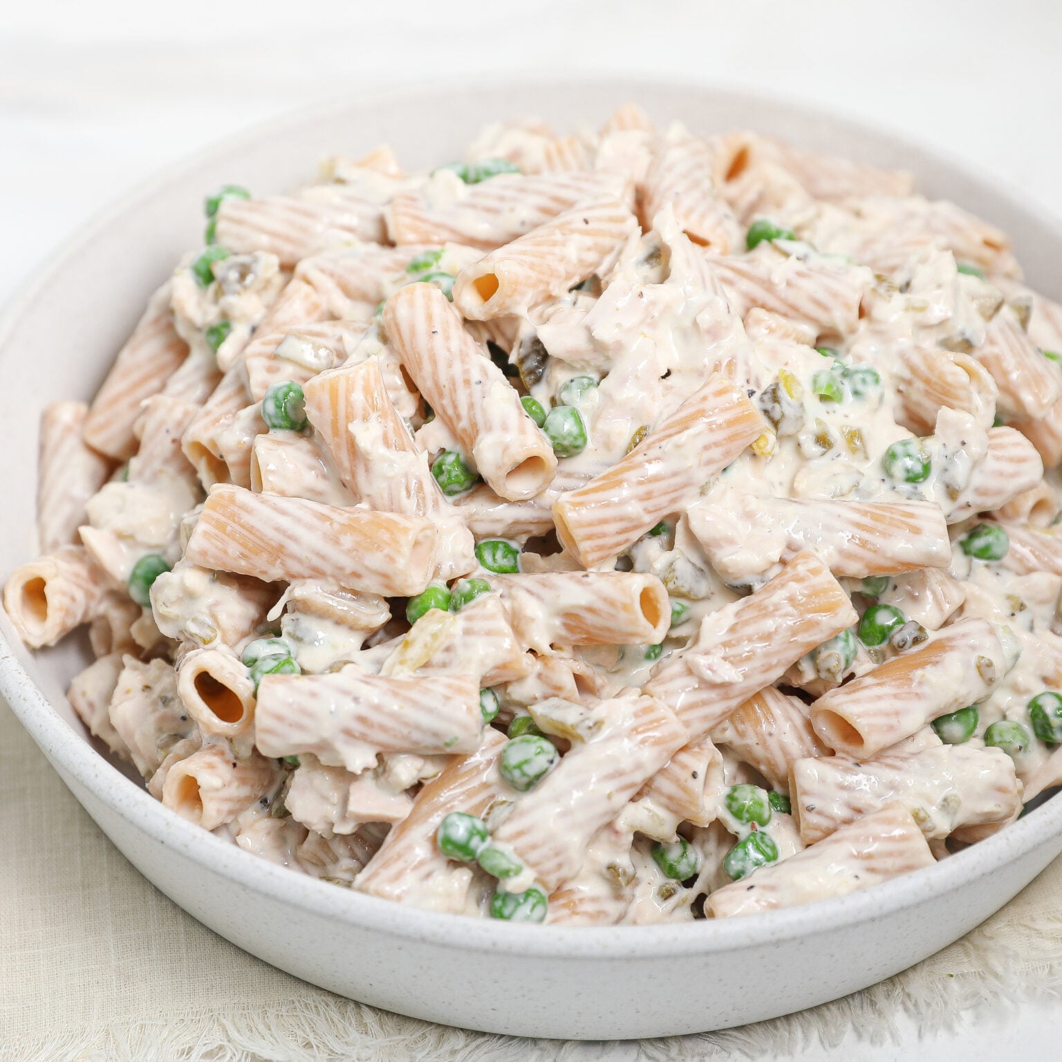 Easy Tuna Pasta Salad (Creamy 30-Minute Recipe) - The Salty Cooker ...