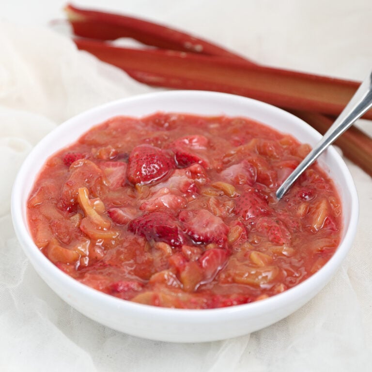Easy Strawberry Rhubarb Pie Filling