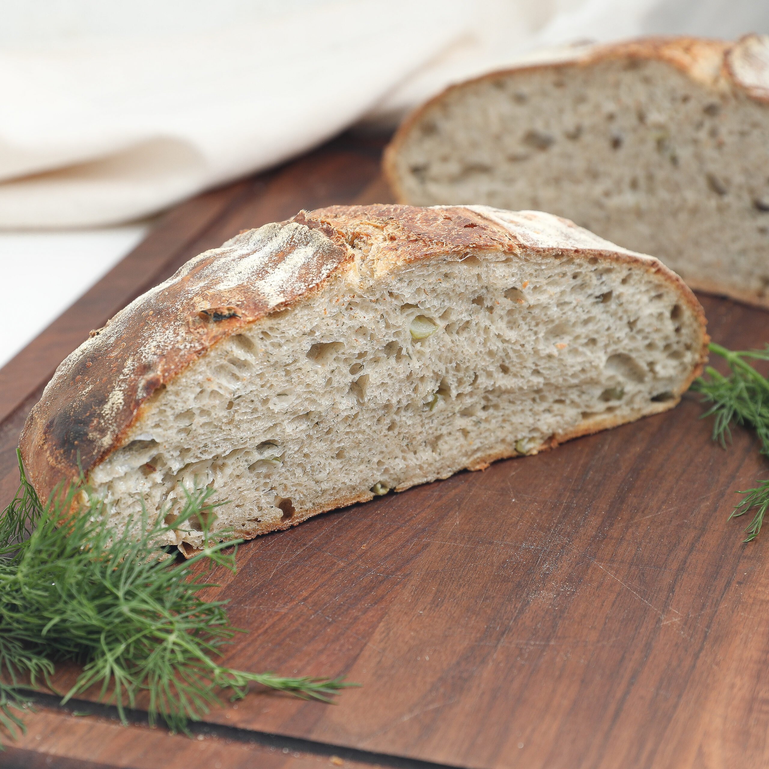 Dill Pickle Sourdough Bread Recipe (Tangy and Crunchy)
