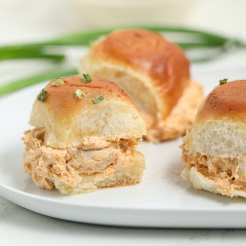 Cheesy Buffalo Chicken Sliders with Queso