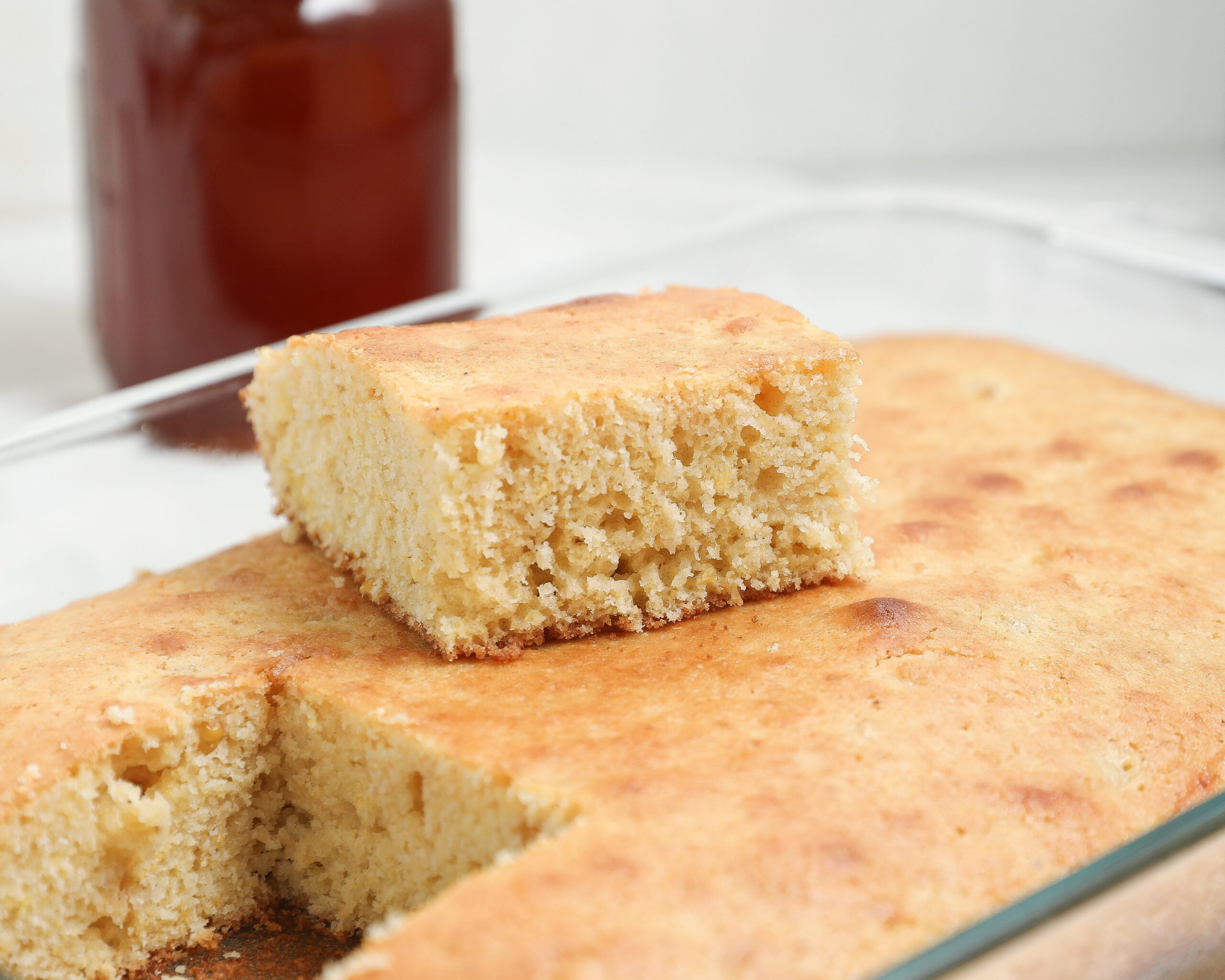 Cornbread {Crazy Easy, Crowd-Pleaser Classic!}